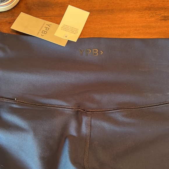 YPB Cropped leggings size Small - Picture 4 of 4